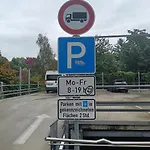 Πανσιόν & Moeblierte In Kahl Am Main, Self-check-in, W-lan, Kuechenzeile Fuer Selbstversorgung, Pkw-platz