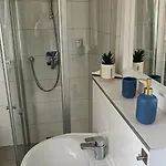 Πανσιόν & Moeblierte In Kahl Am Main, Self-check-in, W-lan, Kuechenzeile Fuer Selbstversorgung, Pkw-platz
