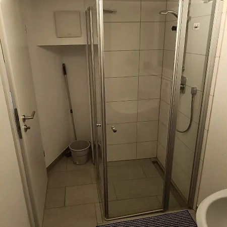 & Moeblierte In Kahl Am Main, Self-check-in, W-lan, Kuechenzeile Fuer Selbstversorgung, Pkw-platz Penzion 4*