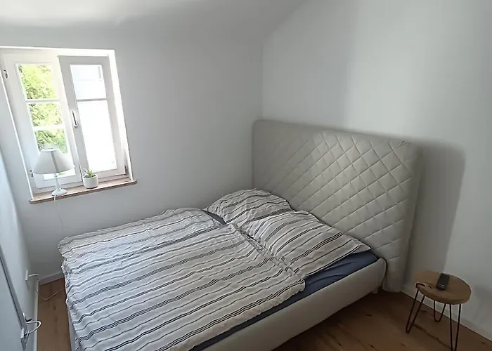 Pensjonat & Moeblierte In Kahl Am Main, Self-check-in, W-lan, Kuechenzeile Fuer Selbstversorgung, Pkw-platz