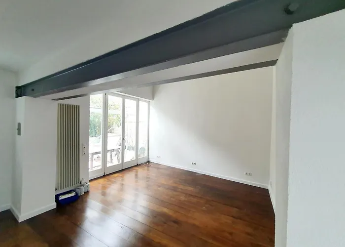 Pensjonat & Moeblierte In Kahl Am Main, Self-check-in, W-lan, Kuechenzeile Fuer Selbstversorgung, Pkw-platz 4*