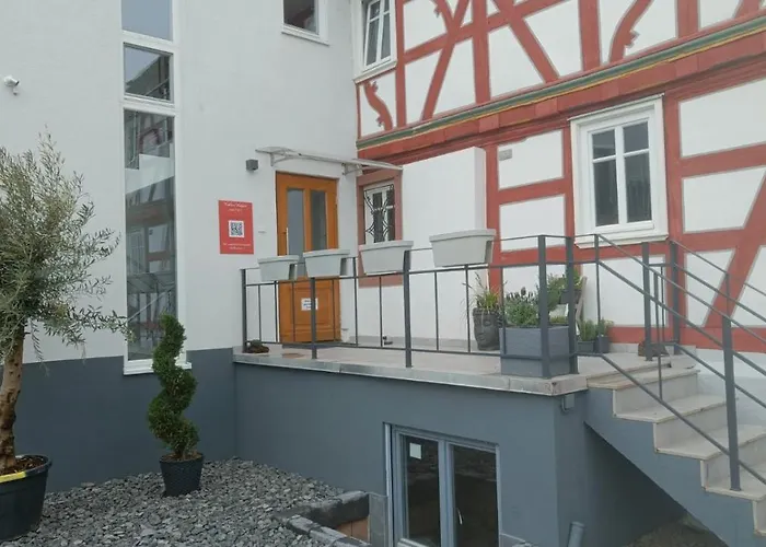 & Moeblierte In Kahl Am Main, Self-check-in, W-lan, Kuechenzeile Fuer Selbstversorgung, Pkw-platz Pensjonat 4*