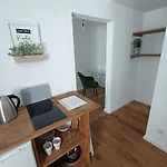 Casa de hóspedes & Moeblierte In Kahl Am Main, Self-check-in, W-lan, Kuechenzeile Fuer Selbstversorgung, Pkw-platz 4*