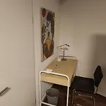 & Moeblierte In Kahl Am Main, Self-check-in, W-lan, Kuechenzeile Fuer Selbstversorgung, Pkw-platz Casa de hóspedes 4*