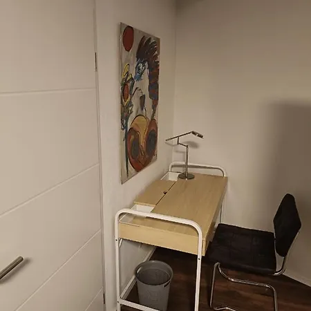 & Kahl: Self Check-in & Furnished Comfort Guest house 4*