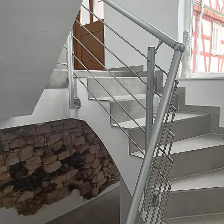 Guest house & Kahl: Self Check-in & Furnished Comfort