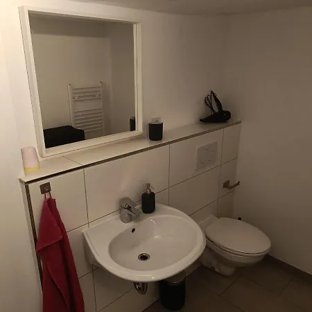 & Kahl: Self Check-in & Furnished Comfort Guest house Kahl am Main