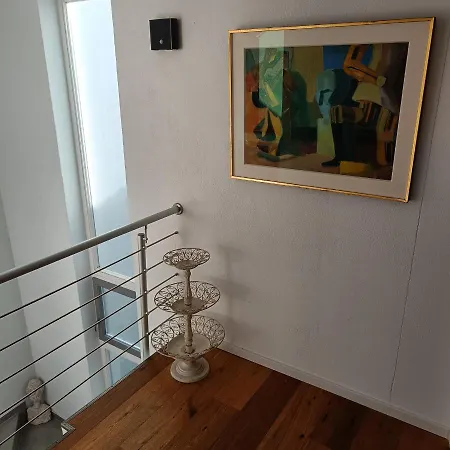 & Kahl: Self Check-in & Furnished Comfort Guest house