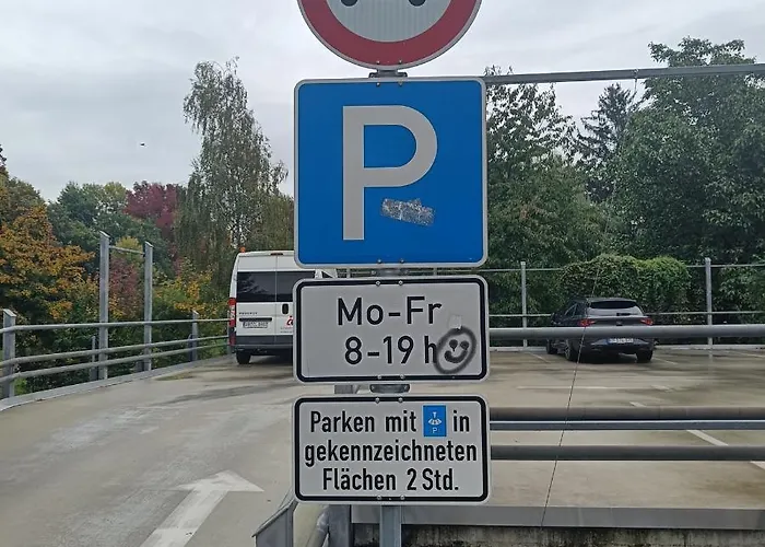 Maison d'hôtes & Moeblierte In Kahl Am Main, Self-check-in, W-lan, Kuechenzeile Fuer Selbstversorgung, Pkw-platz